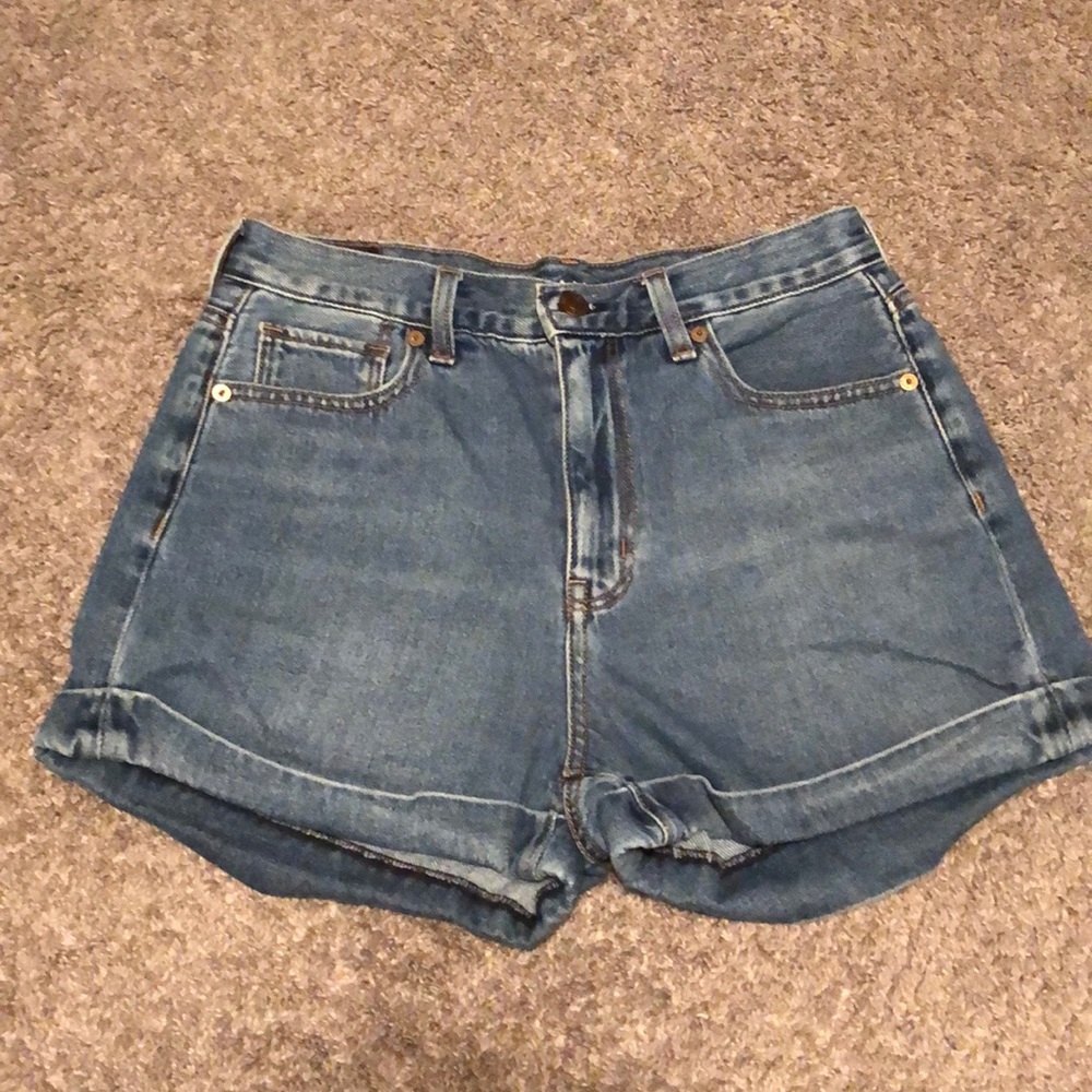 Vintage style mom jean shorts